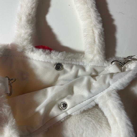 Hello Kitty Plush Bag with Red Bow - Picture 5 of 6